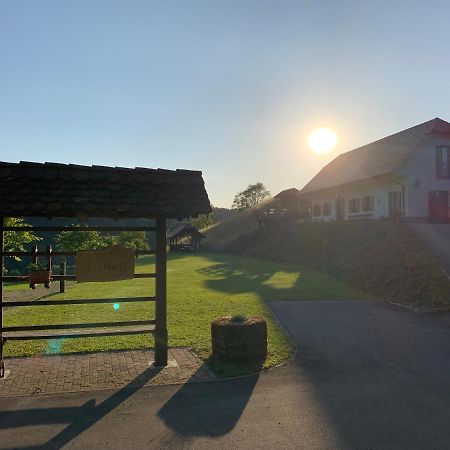 فيلا Storeفي Tourist Farm Artisek المظهر الخارجي الصورة